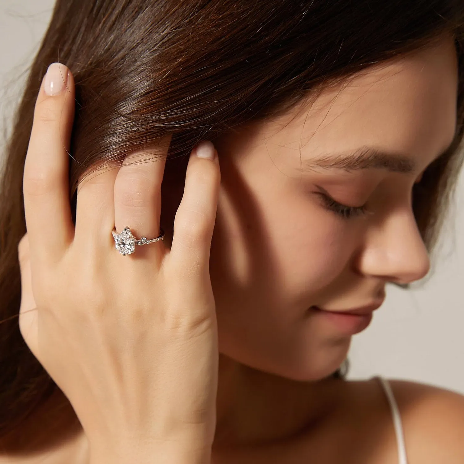 2CT Pear Shaped Engagement Ring