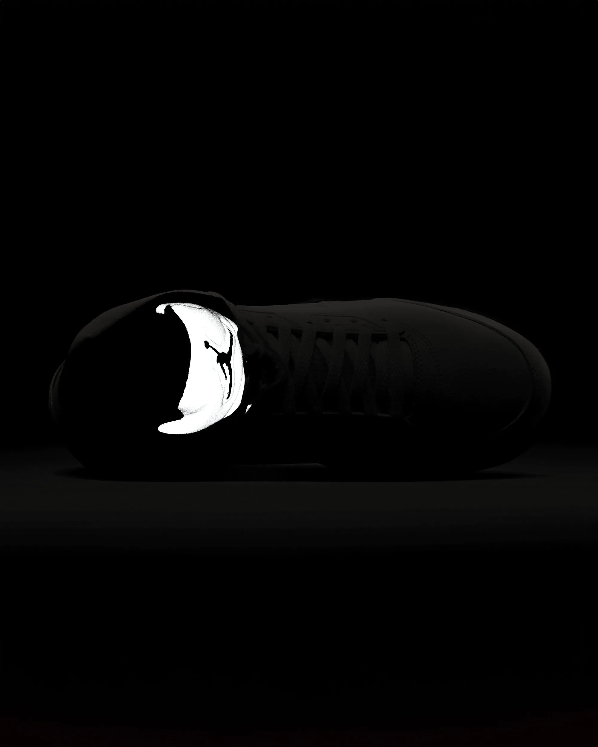 Air Jordan 5 Retro - White / Black / Metallic Silver
