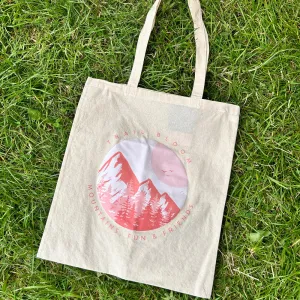 Canvas tote bag with mountain print