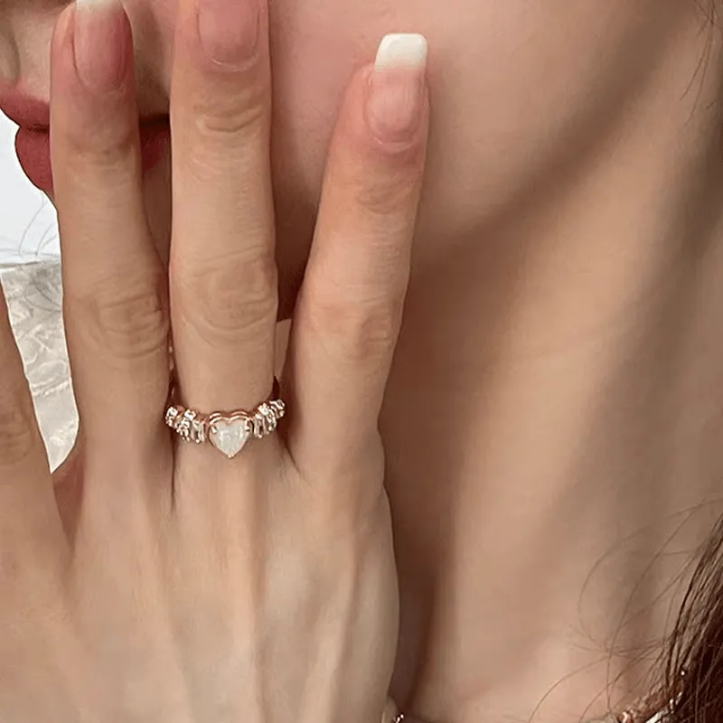 Chic Rhinestone Opal Heart Ring