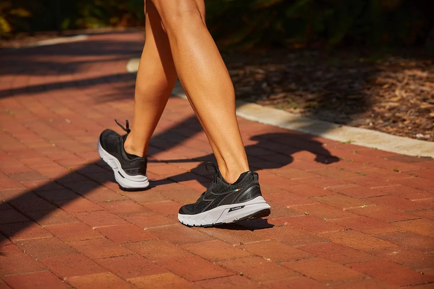 Diadora Women's Mythos Blushield 7 Vortice