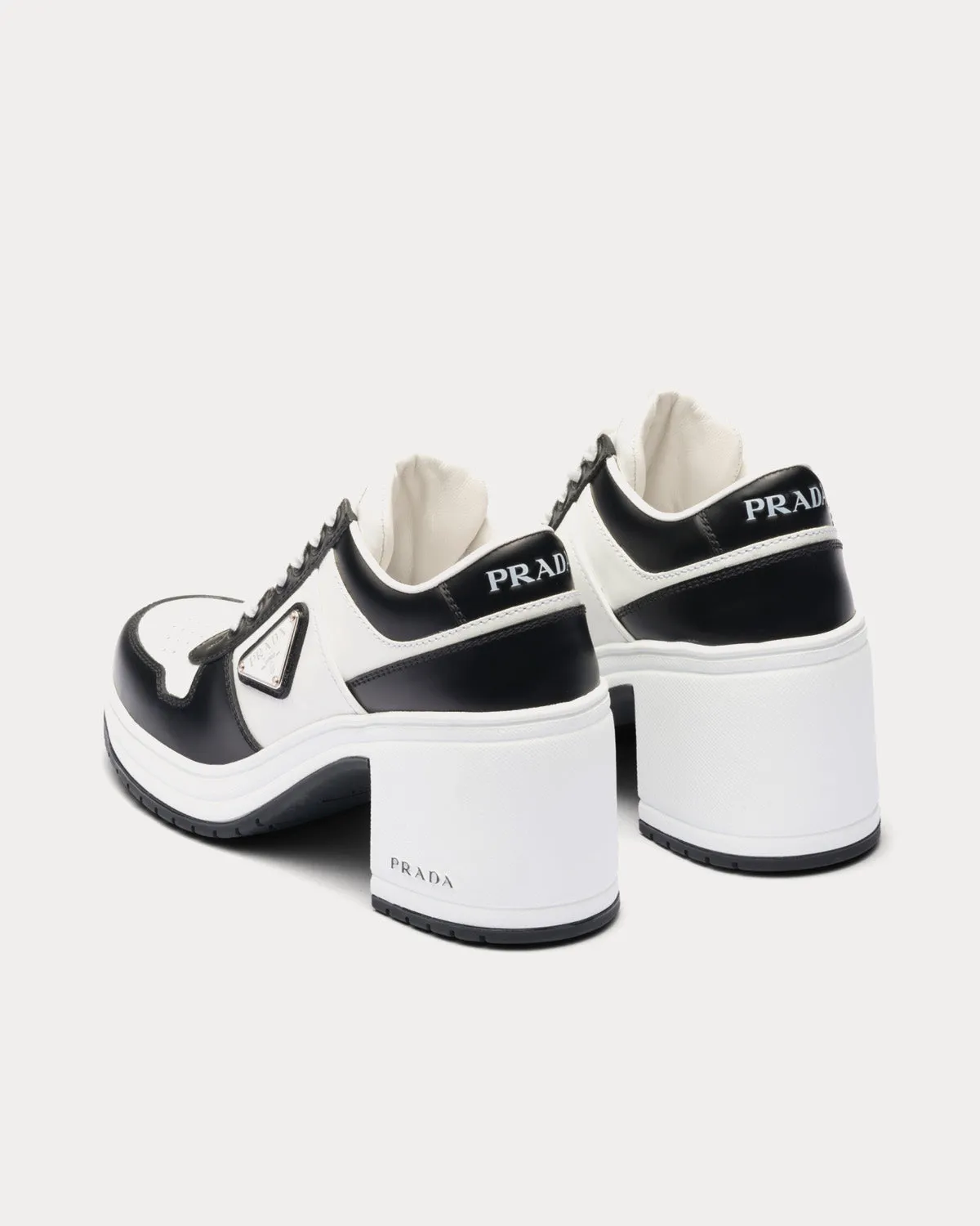 Downtown High-Heeled Leather Black / White Low Top sneakers