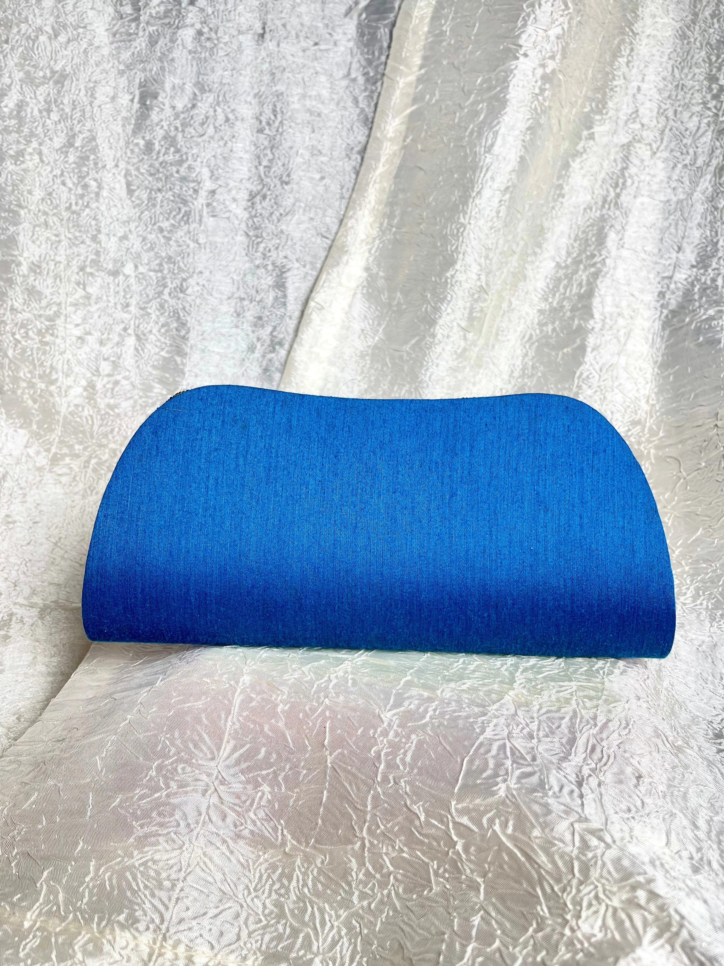 EMBROIDERED CLUTCH BAG