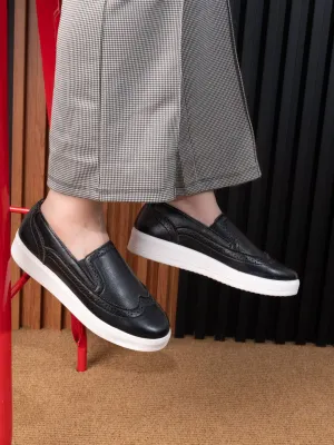 Esmee Metro Ease Sneakers for Women - Black