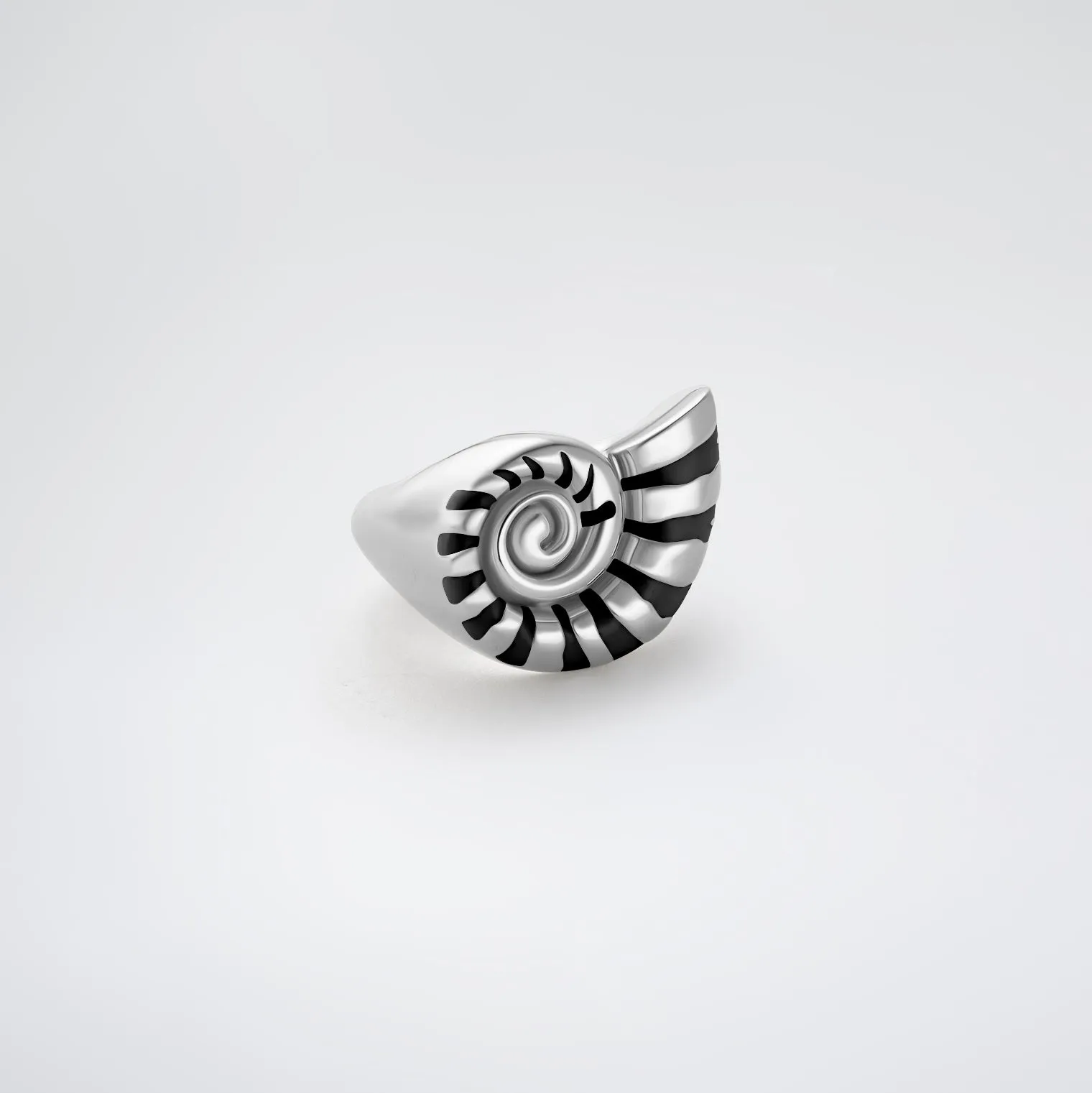 Nautilus Ring Black