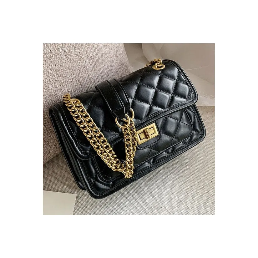Quilted Elegance Purse in White
