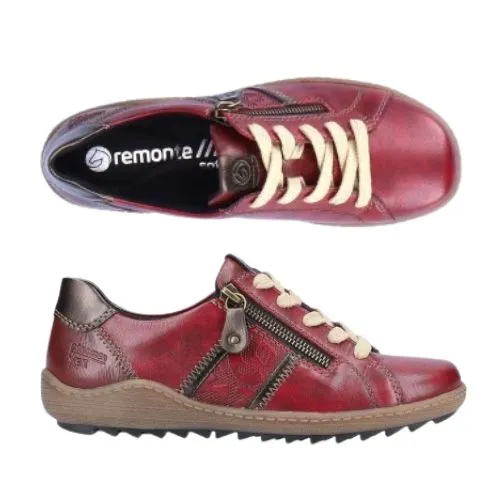 R1426 Lace-Up Sneaker