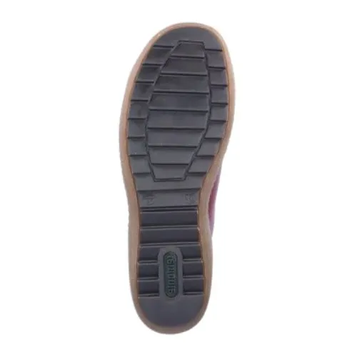 R1426 Lace-Up Sneaker
