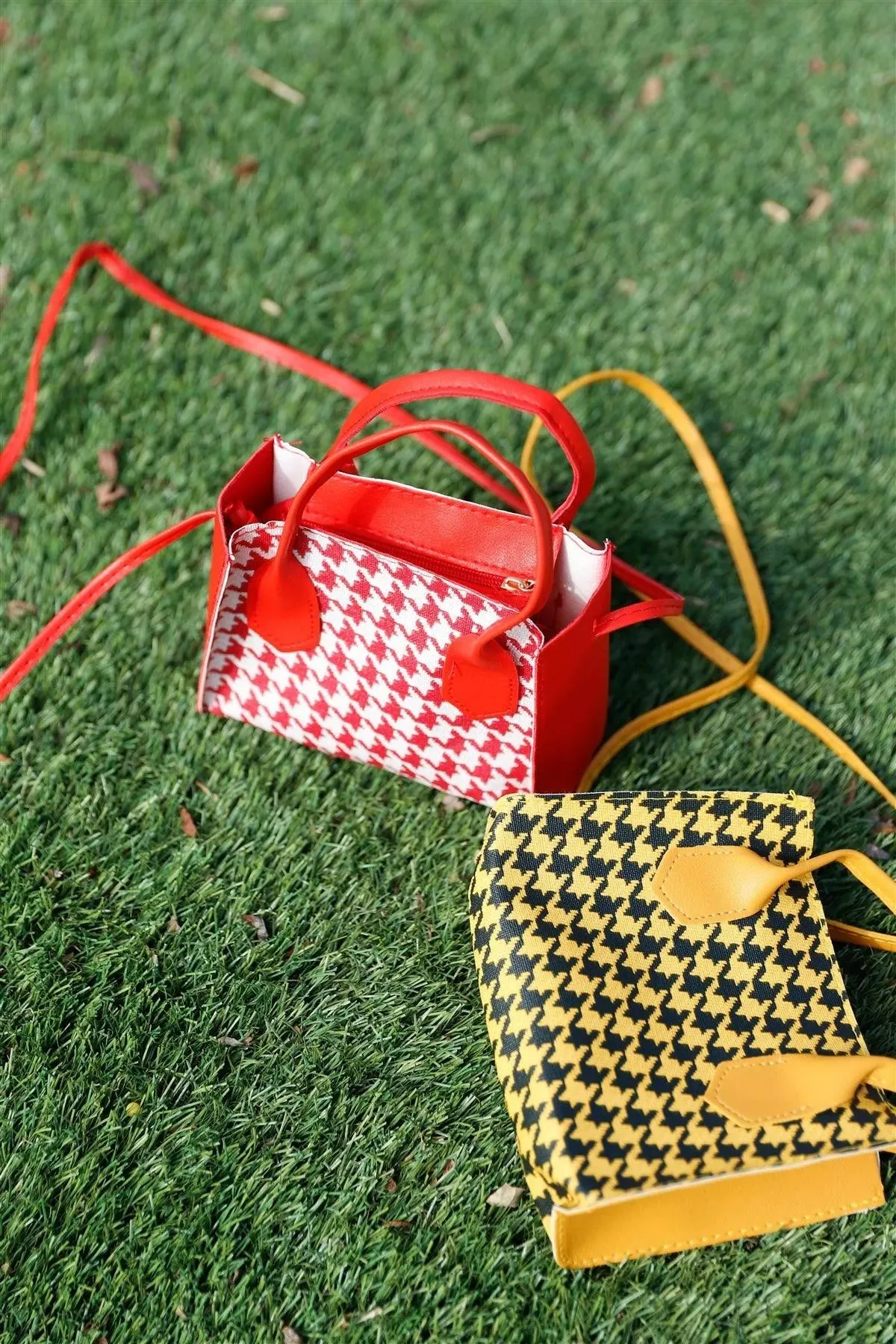 Red & White Houndstooth Print Small Handbag