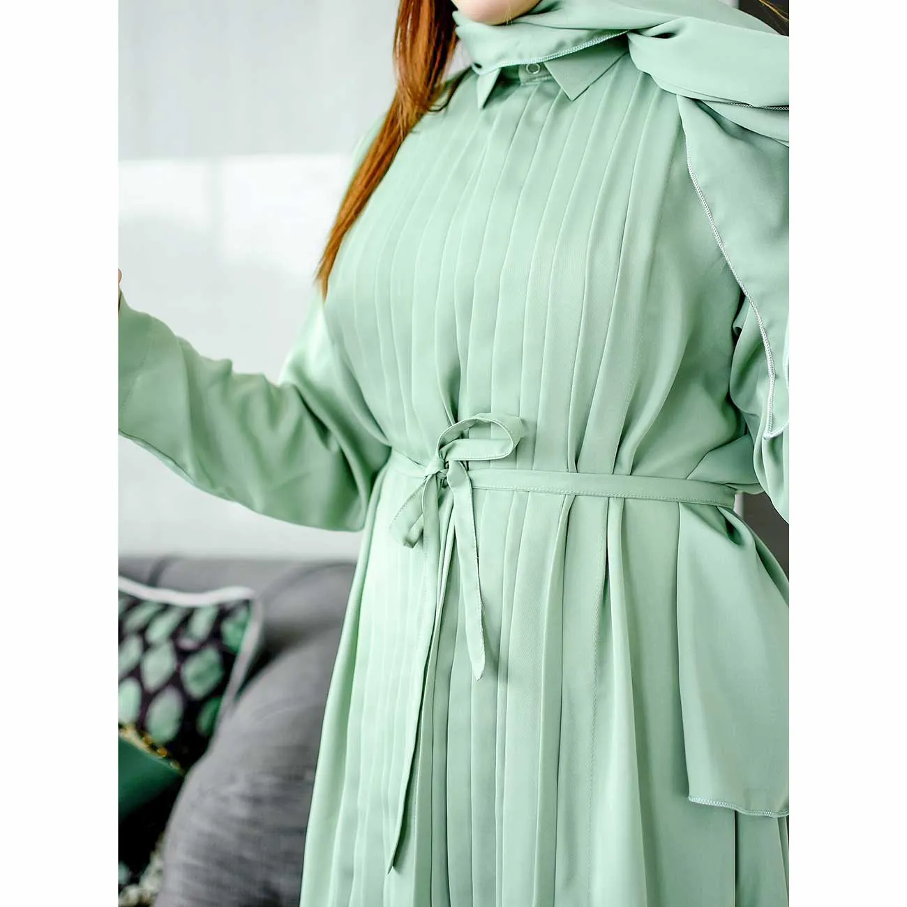 Streak Abaya (pastel)
