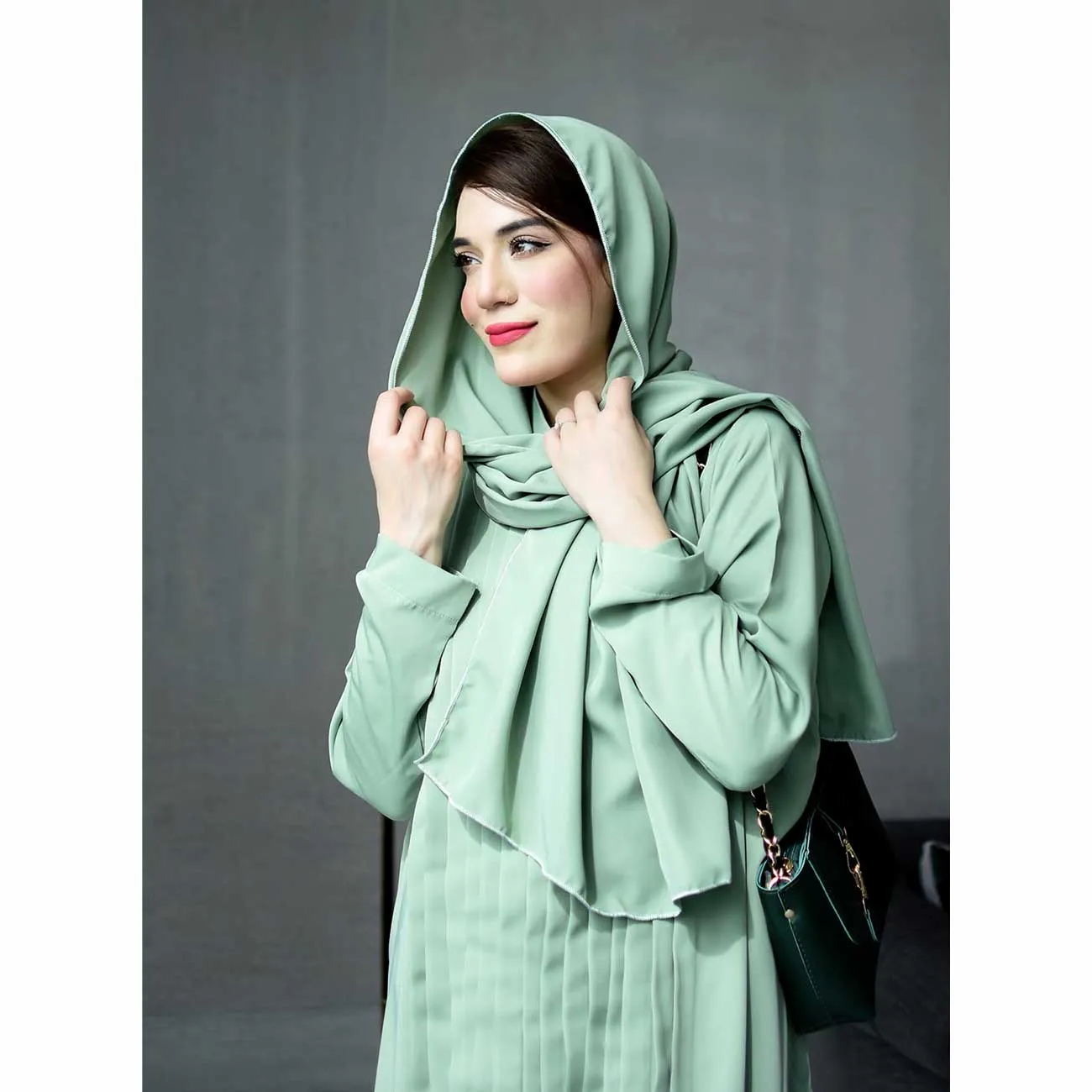 Streak Abaya (pastel)