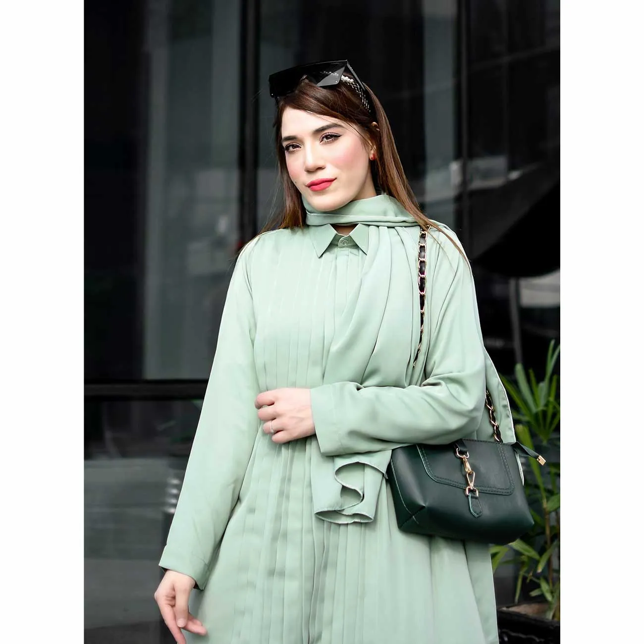 Streak Abaya (pastel)