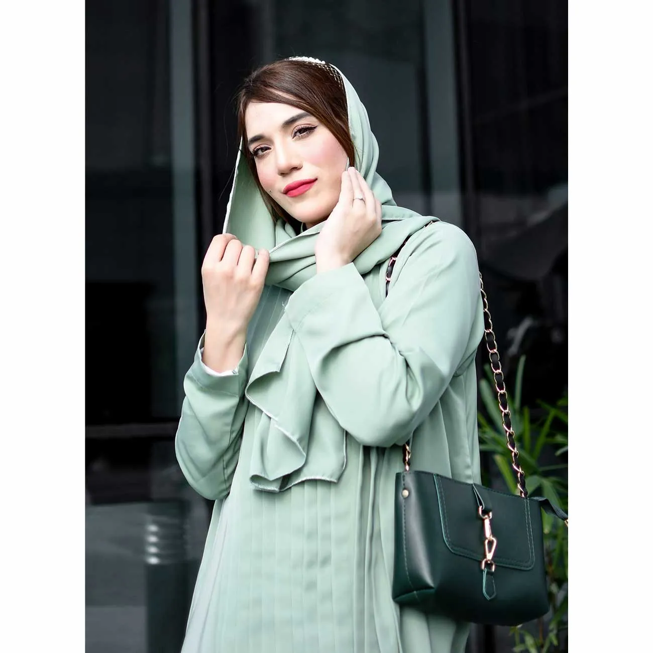 Streak Abaya (pastel)