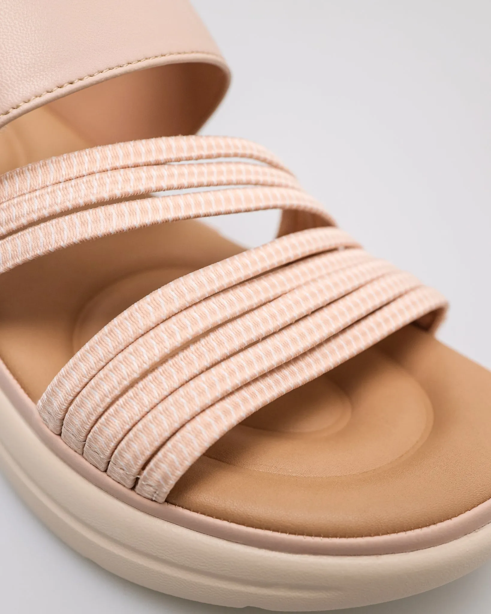 Tomaz NN503 Ladies Twisted Charm Sandals