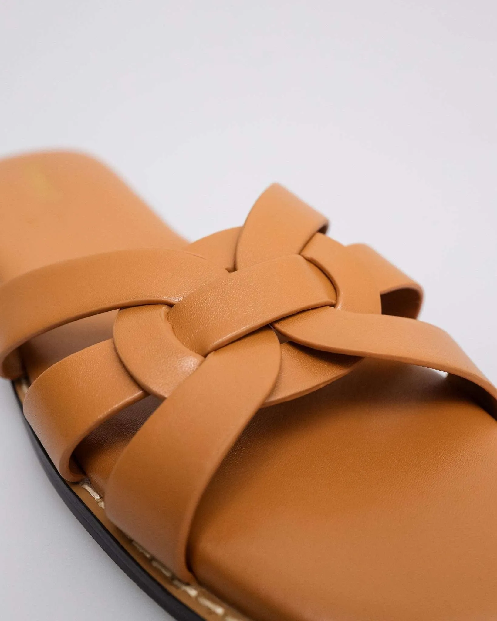 Tomaz YX247 Ladies Twisted Grace Flats